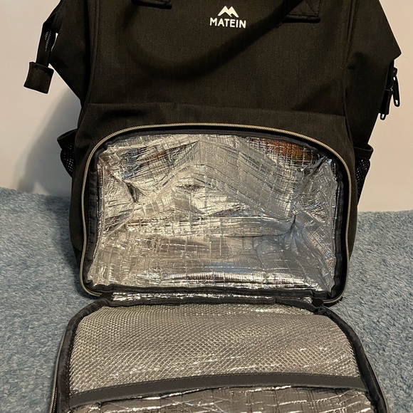 Matein Backpack - Picture 8 of 10